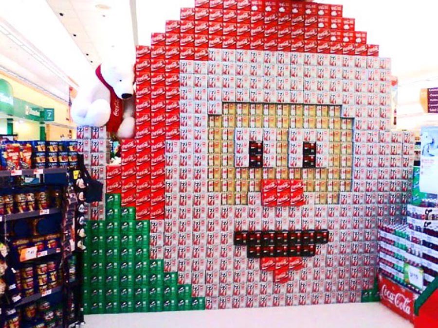 MagicalMsSego's tweet image. It is Santa day for spirit week, so I just sent my students off in virtual pairs to complete a 3-act math task with this picture! Excited to hear their thinking!