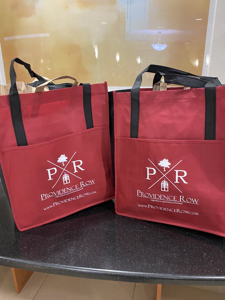 ProvidenceRow's tweet photo. We 💕 visiting our residents at work. #thankyou @NovantHealth for having us today #ThisIsNWRLiving #ProvidenceRow #hugatwork #LoveWhereYouLive #Thankful #HealthcareWorkers #healthheroes https://t.co/UHTsyU0y9U