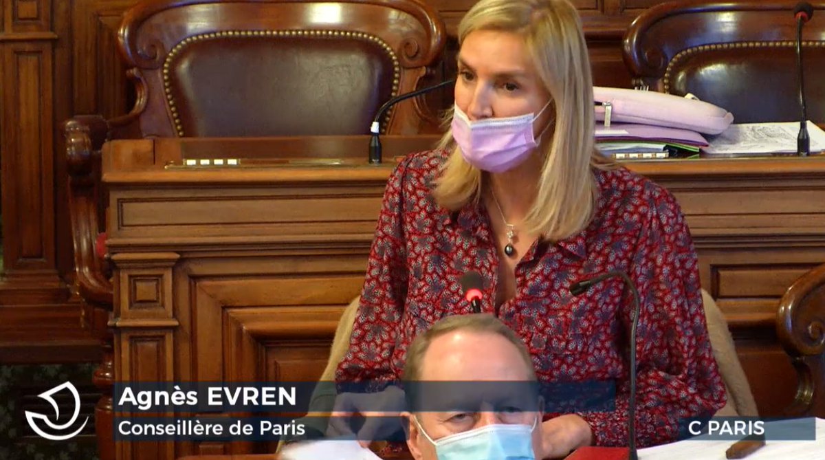 BechirSkt's tweet photo. Le XVème ne peut pas être un réservoir alimentant les arrondissements centraux. Merci @AgnesEvren qui porte un vœu et un discours franchement écologistes et concrets. La cohérence de la #MairiedeParis est en question. "Rendons la Seine aux parisiens !" @rivjavel https://t.co/SyJqbwdKAw