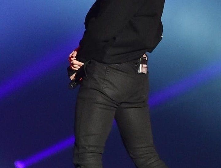 Jungkook        Minho          THIGHSa thread,,,