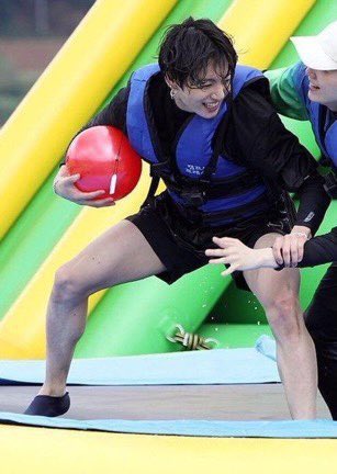 Jungkook        Minho          THIGHSa thread,,,