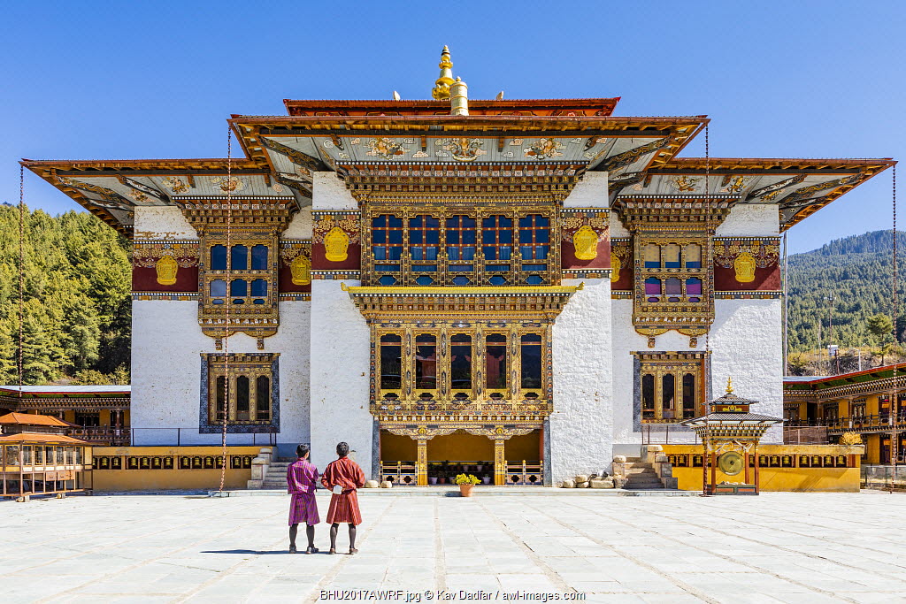 awlimages's tweet photo. Daily Inspiration: Two local men looking at Konchogsum Lhakhang, Bumthang, Bhutan by Kav Dadfar/ AWL Images. 

https://t.co/lmHGmQBrcO
------------⁠
⁠
#awlimages #travelphotography #worldcaptures  #roamtheplanet  #Bhutan #bumthang #konchogsumLhakhang #temple https://t.co/UBlzyOsvtG