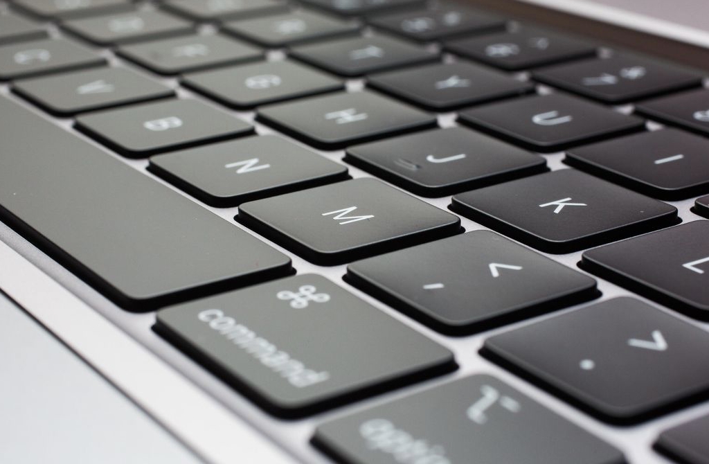 KBCovers's tweet photo. Viruses can live on hard surfaces like phones and keyboards for up to 24 hours. Our colorful and software helpful covers are hand washable and easy to clean. π§Ό
.
#GetYourKeyboardCover #KeyboardCover #WeGotYouCovered #WashableKeyboardCover #KeepYourHandsClean #NoCOVID19 https://t.co/DJiYT4wu0z