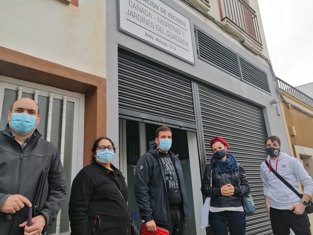 PodemosBadajoz's tweet photo. #ConLosBarrios 🤗

Esta mañana hemos conocido de primera mano las necesidades del los barrios de Cañada, Moreras y Jardines del Guadiana, en una reunión con la directiva de su Asociación de Vecin@s. https://t.co/9jRjrszf0p