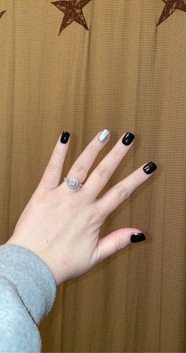 AutumnGeorge77's tweet photo. so grateful for my ✨ fiancé ✨ 
hehe, 2021 is gonna be our year &amp; I cannot wait to say “I Do” w/ Denis, and celebrate with all of our friends &amp; family. 💕💕 God did me GOOD with bringing this man into my life.😘🤩 side note : still obsessed w/ my ring, he did goooooodd. 🥰💍 https://t.co/6FT9Wunzg9