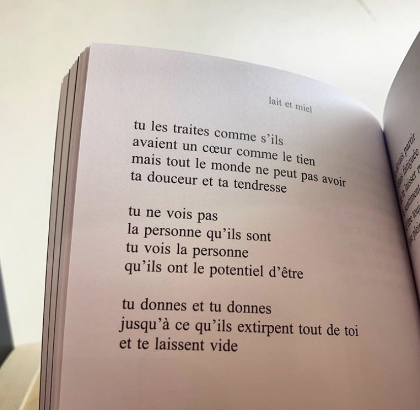 jouwayria__'s tweet photo. Tu les traites comme s’ils avaient un cœur comme le tien.. https://t.co/IHZyUUt5d9