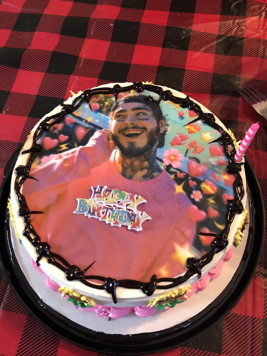 eggzmalone's tweet photo. @PostMalone birthday cake for meeee https://t.co/dqt0dwaSAE