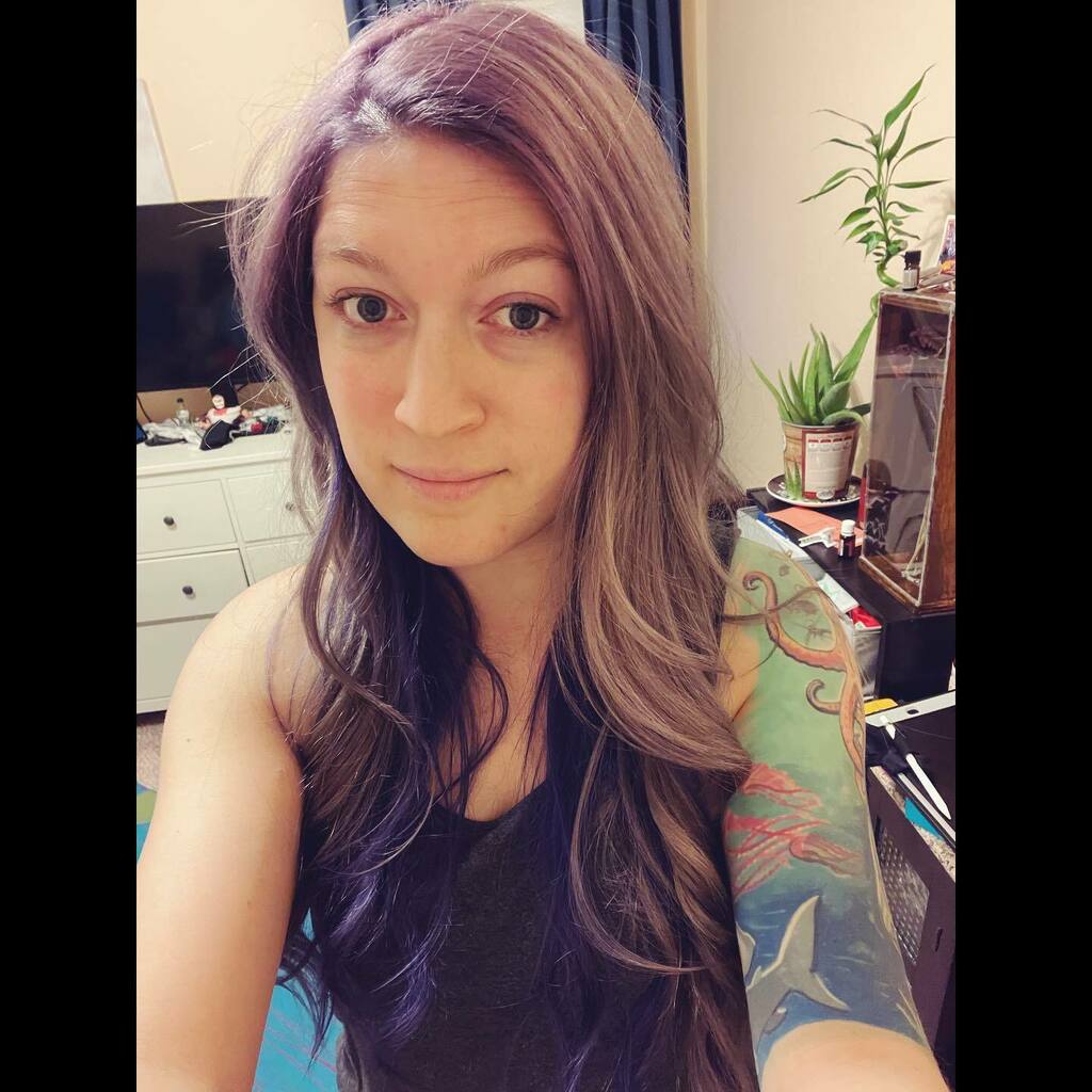 MeaganShuffield's tweet photo. ✨ Feelin’ good ✨ 
Thankful for another day

Hair by @atomic_betties https://t.co/TTLHaTwh5l https://t.co/S06Xq2rkfl