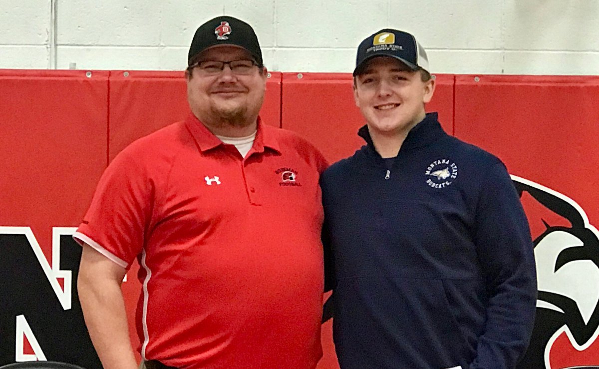 It's Official I am a BOBCAT 😺😺😺 Thank you to my family and all of my coaches and trainers! Can't wait to start my next chapter <a href="/MSUBobcats_FB/">Montana State Football</a> 🏈🏈🙌🙌