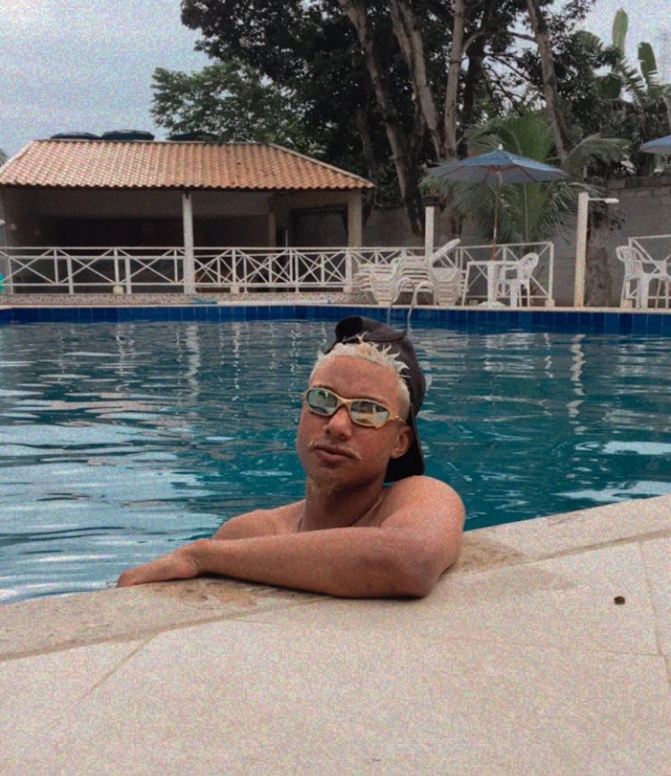 021Jeann's tweet photo. 🏊🏽‍♂️😎 https://t.co/nP22RZWpTR