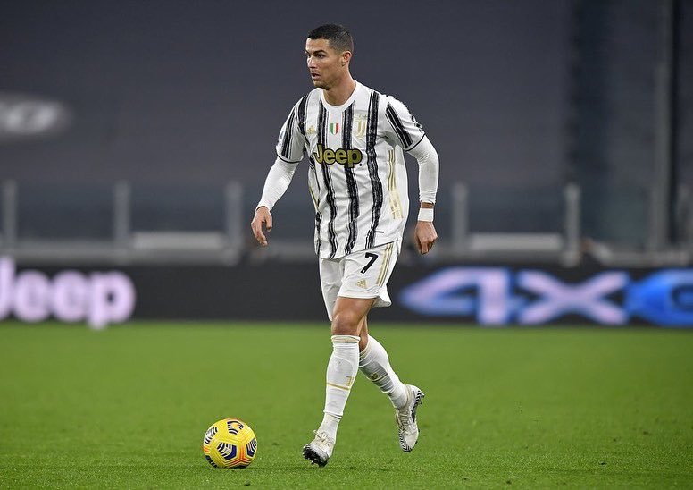 Cristiano's tweet photo. Not the result we wanted, but now it's time to recover well and focus on the next game! 🏳️🏴👊🏽 #finoallafine https://t.co/InODwc3ANw