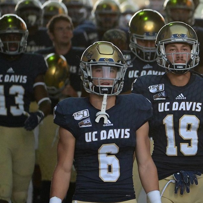 CodyHawkins's tweet photo. #RELOADINGDAY ... Carson Crawford was our leading WR in 2019 before a season-ending injury - and boy did he make the most of the last year! Can't wait to see this dude cut it loose when we hit the field... Always reliable with via air or the ground - CC6 is the our Superman! https://t.co/a91DHrwFcJ
