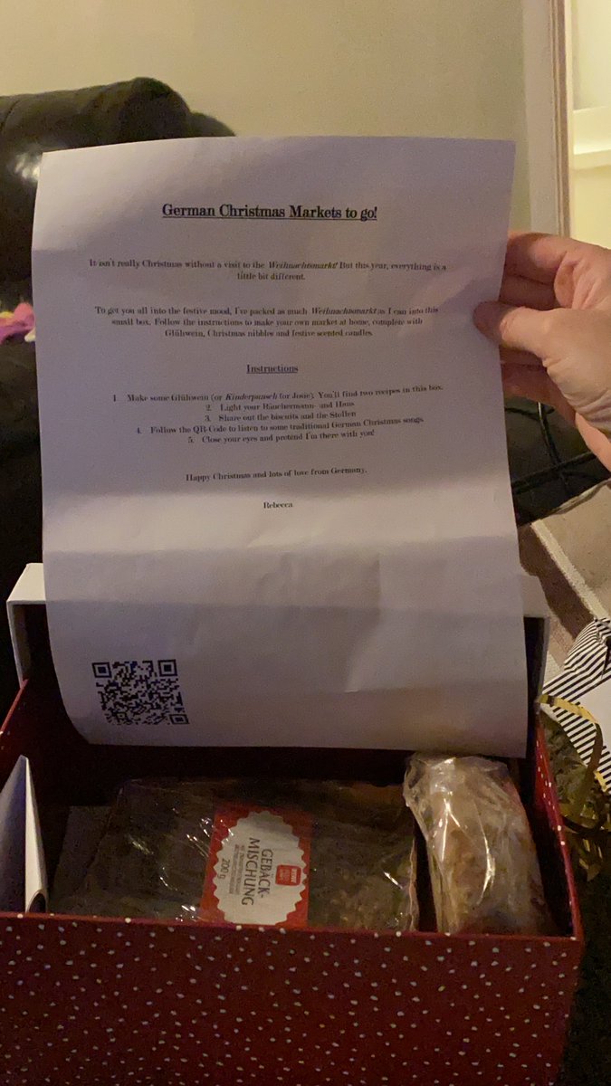 Loving our present from <a href="/frau_becky/">Rrrebeckaaahhhh</a> - A German Christmas market in a box. Recipes for Glühwein, stollen, biscuits and a link to traditional German Christmas music. ❤️