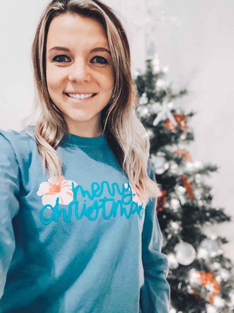 SouthernWaveTN's tweet photo. T-9 days until SANTA COMES! Our new unisex #Christmas tees are perfect for the whole fam on December 25🎄#SouthernWave #RideYourWave https://t.co/xaKCNh3Fep