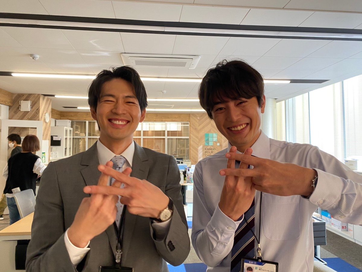 JfollowedbyK's tweet photo. Best buddies 😁
Cr: pic owner
#RemoteLove #リモラブ
#松下洸平 #間宮祥太朗 https://t.co/oWQBXjc1uh