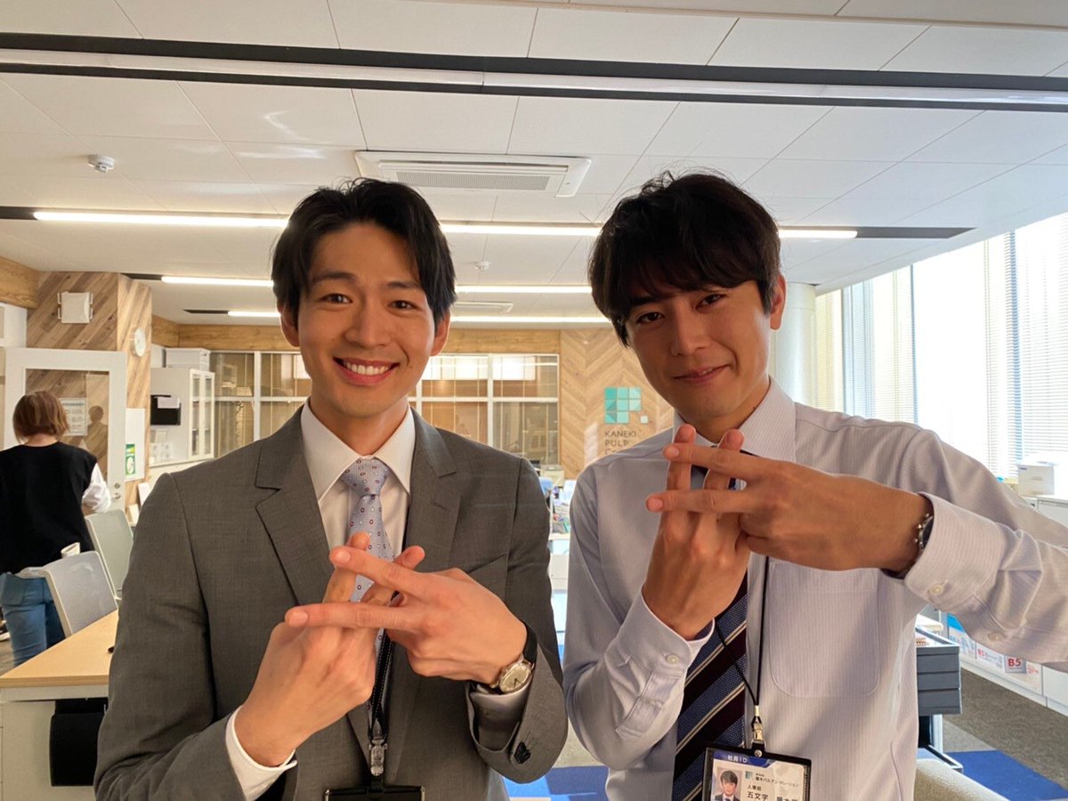 JfollowedbyK's tweet photo. Best buddies 😁
Cr: pic owner
#RemoteLove #リモラブ
#松下洸平 #間宮祥太朗 https://t.co/oWQBXjc1uh