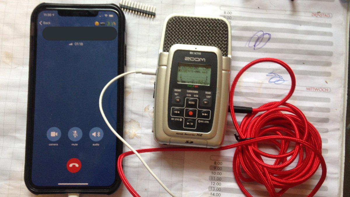 sbamueller's tweet photo. Hat wer eine gute Lösung um fürs Radio ein Telefoninterview aufzuzeichnen? Bisher bin ich bei recht komplizierten Setups mit Zoom und extra Mikro. #podcasting #podcaster #radiointerview #zoomh2 https://t.co/i2PR3Bk5Cn
