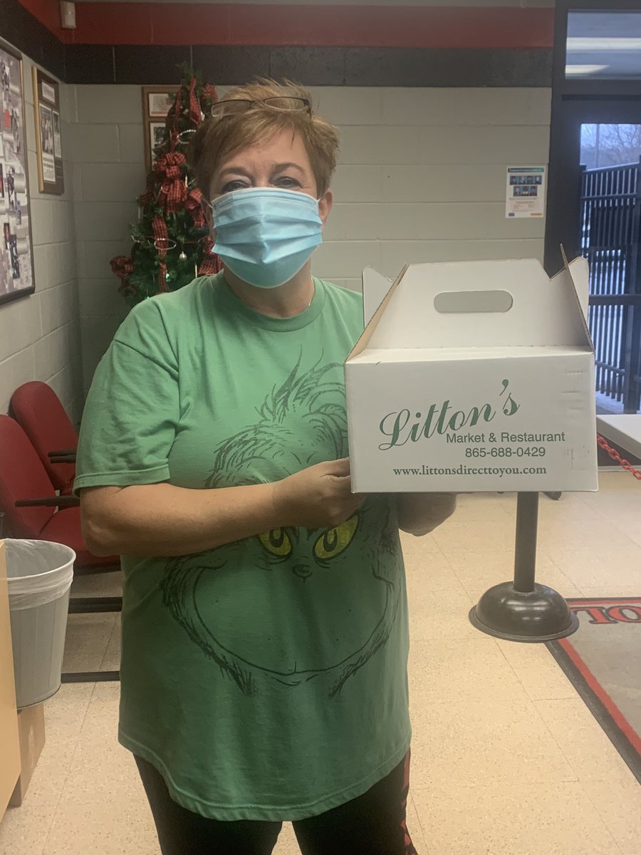 Thank you <a href="/littons/">Litton’s Restaurant</a> for the amazing sweet treats!!!!  #loveourcommunity #ftcity #bobcatpride