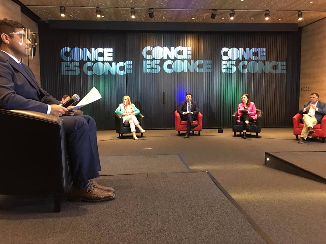 florweissen's tweet photo. 📣#Regíon
Hoy participamos en el Primer Conversatorio "Hablemos de Ciudad" #ConceEsConce.
Con respeto, sentido democrático y mirada de Región instalamos nuestras ideas de futuro.
#UnidosxBiobío 🇨🇱 https://t.co/PzfZXQDjEs