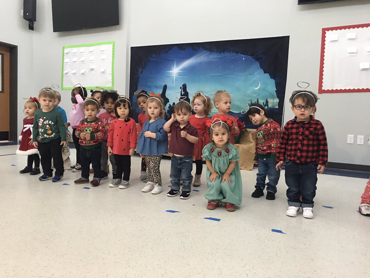 DougKrengel's tweet photo. The Family of Faith Lutheran Preschool presented the Christmas Gospel on Zoom. Why not gift the child in your life Christian education this Christmas. https://t.co/UQocOURtrz https://t.co/QuG1kOWDoj