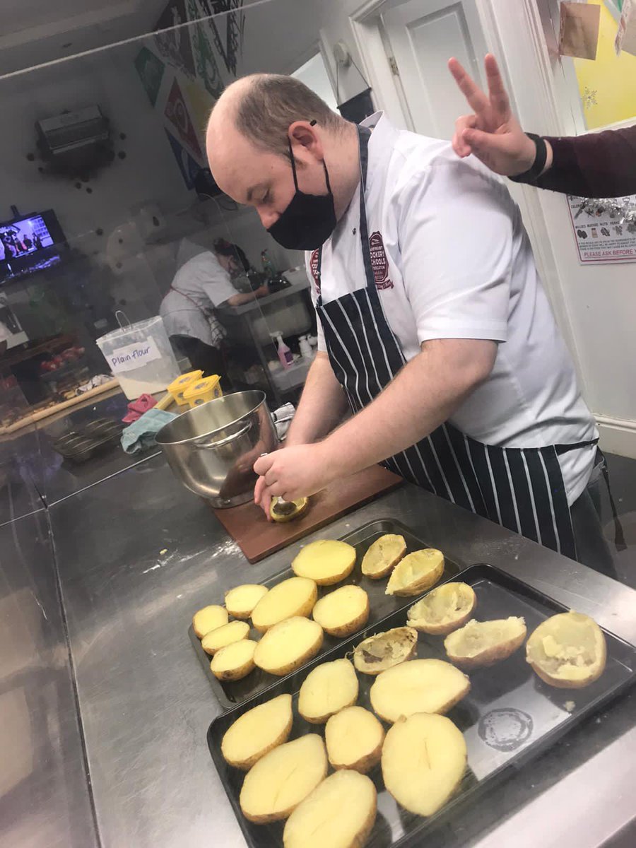 stedychefs's tweet photo. Look how far our students have come on , absolute superstars every one a them 👨‍🍳🧑🏻‍🍳💙💚😱 #nowthatstalent 😊😊😊😊😊
@knowsleycarers @KnowsleyCouncil @KnowsleyDisabil @LivPaCL8 https://t.co/I6afJT1IWI