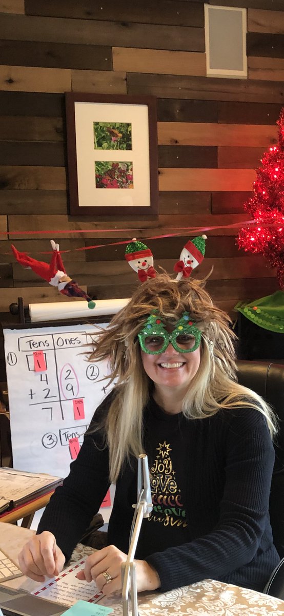 dublin2320's tweet photo. Crazy Holiday Hair! ๐๐
๐ป @RobertCS118 #rcs118life #2020teaching #WhateverItTakes https://t.co/79NEYucn5m