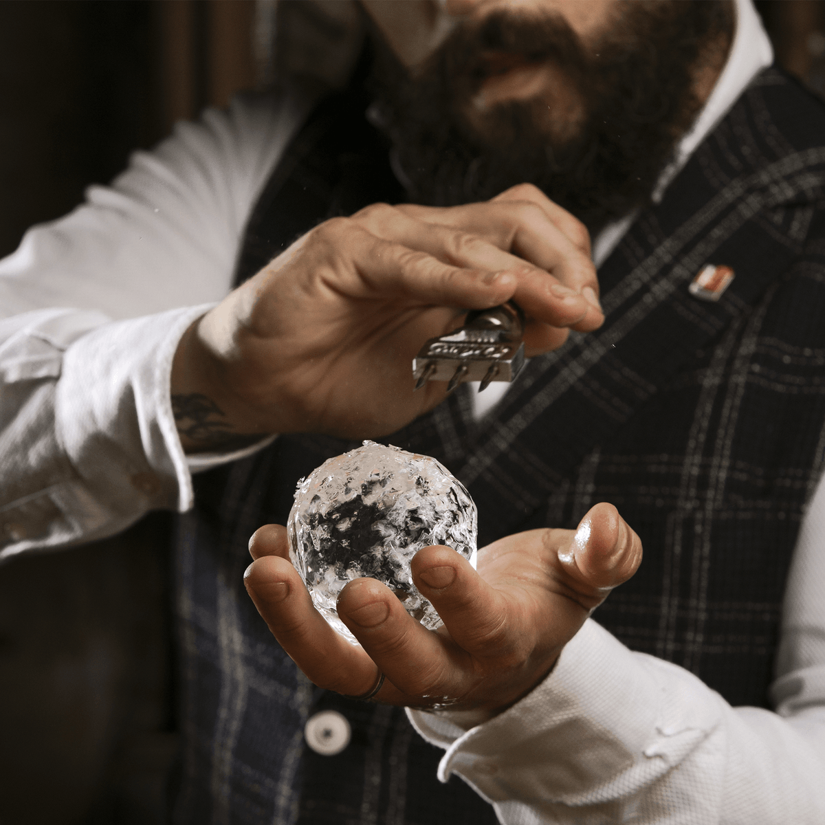 NouaisonGin's tweet photo. Clear Ice ! Give to your cocktail the opportunity to shine !
 
#ExperienceNouaison #ClearIce #NouaisonGin https://t.co/QPvLNo3uQ6