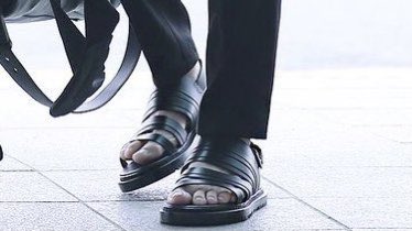 yoongi’s fashion style - a detailed thread