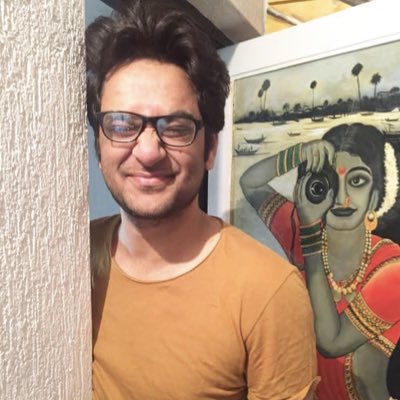 Iam_VikasGupta's tweet photo. घायल तो यहाँ हर एक परिंदा है जो फिर से उड़ सके वो ही ज़िंदा है । #VikasGupta  #NewProfilePic https://t.co/TMuC7BqMdL