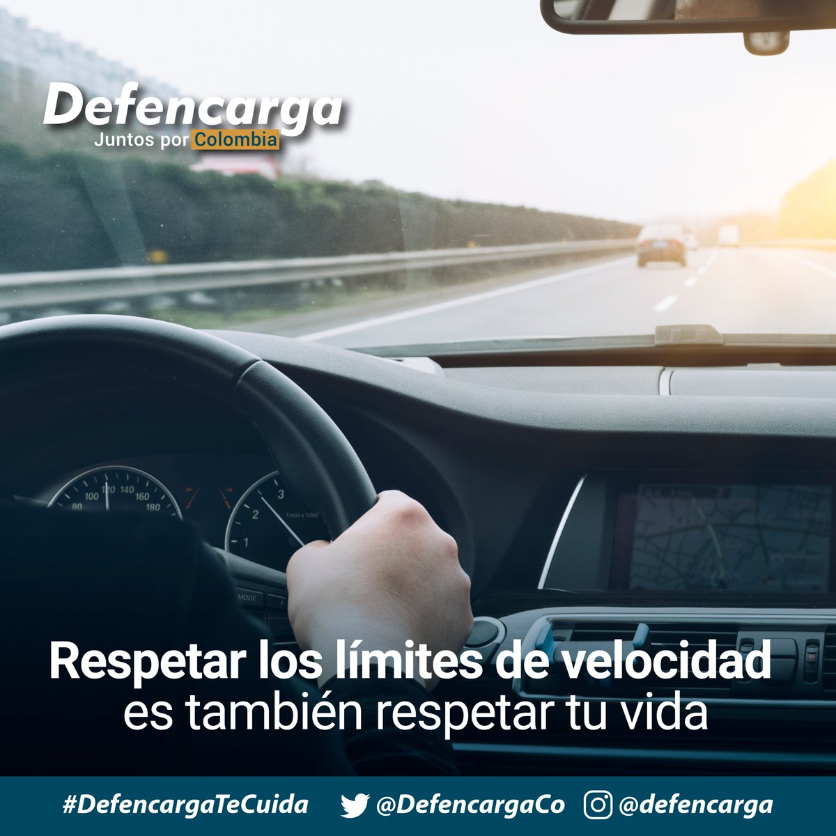 DefencargaCo's tweet photo. Las altas velocidades hacen que sea más complicado tomar el control del vehículo en caso de una eventualidad en la vía. Conduce siempre según los límites de velocidad permitidos.

#Defencarga #DefencargaTeCuida #SeguridadVial #NoMásMuertesEnLaVía https://t.co/xZ1GbEQiDp