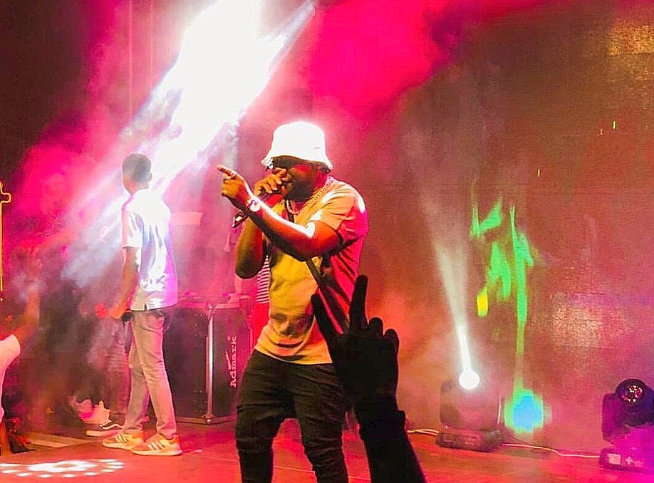 AgbeshieMusic's tweet photo. No Worries We Okay ! 🦍 https://t.co/9sAoqQaaii