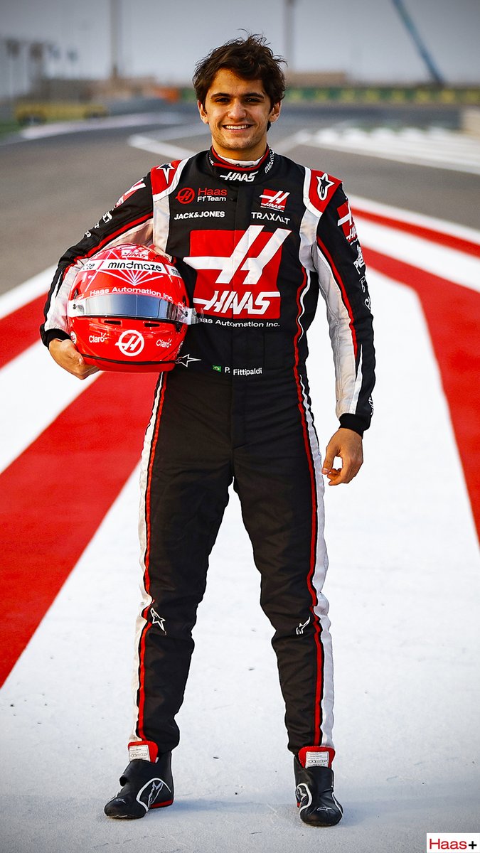 HaasF1Team's tweet photo. We know they'll be plenty out there after some @PiFitti Wallpapers! 🇧🇷🇧🇷

#HaasF1 #WallpaperWednesday https://t.co/0v5SfZRJsN