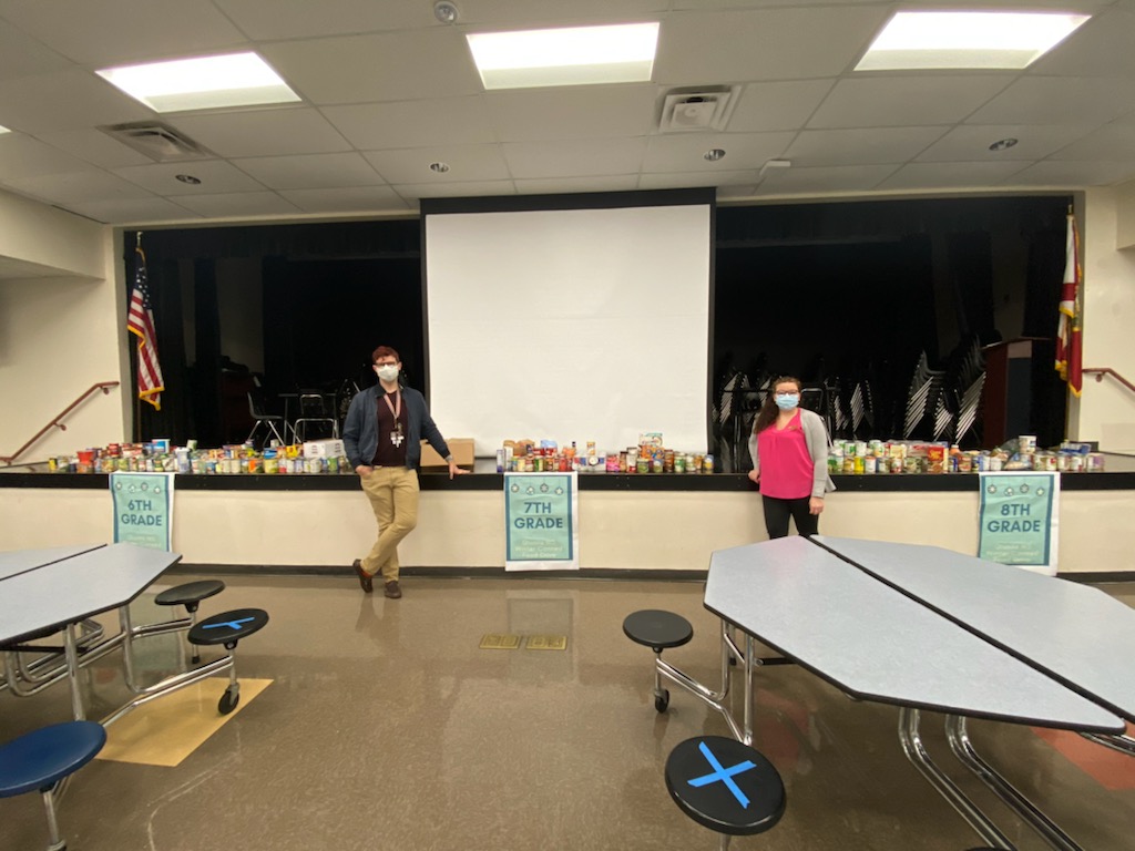 GiuntaMS_HCPS's tweet image. A thank you to Florida Representative @AndrewLearned for his support and donations to our Giunta Middle School canned food drive.