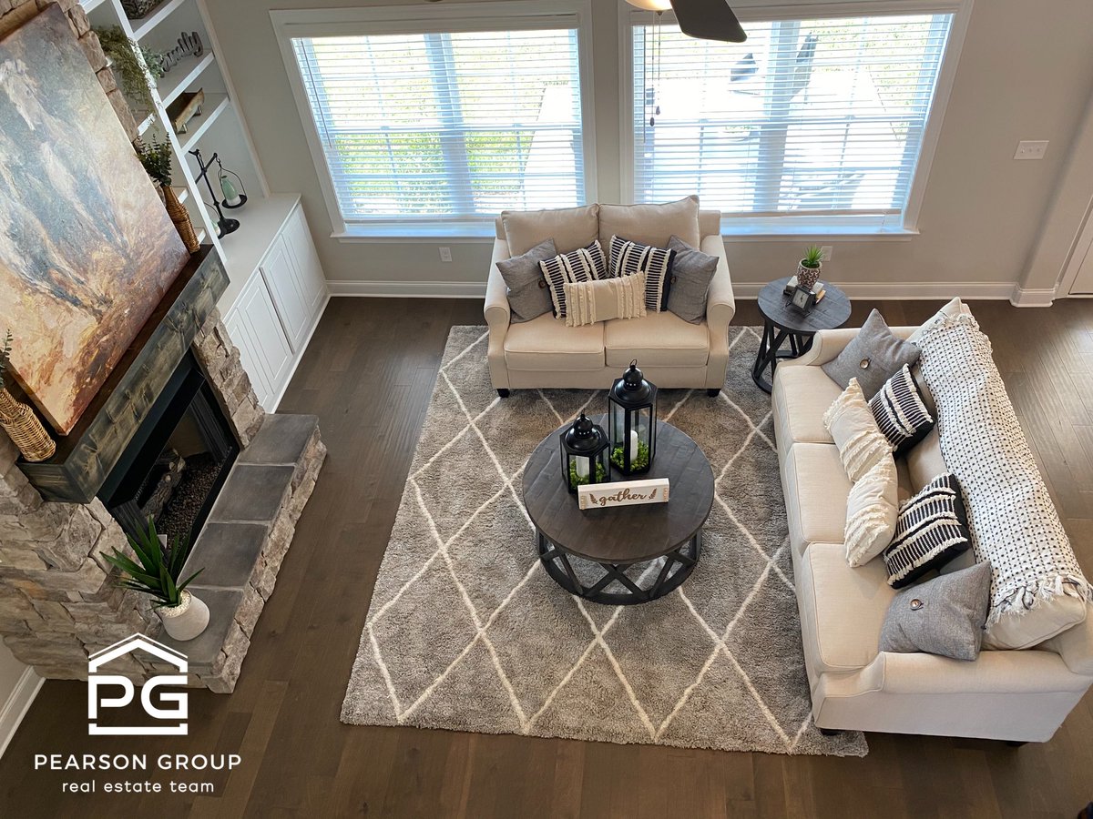 Admiring this beautiful space during a buyer showing. 🏡✨

#showings #showinghomes