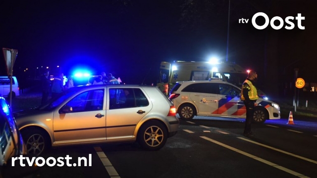 Automobilist rijdt door na aanrijding met fietser bij Almelo. #rtvoost.
