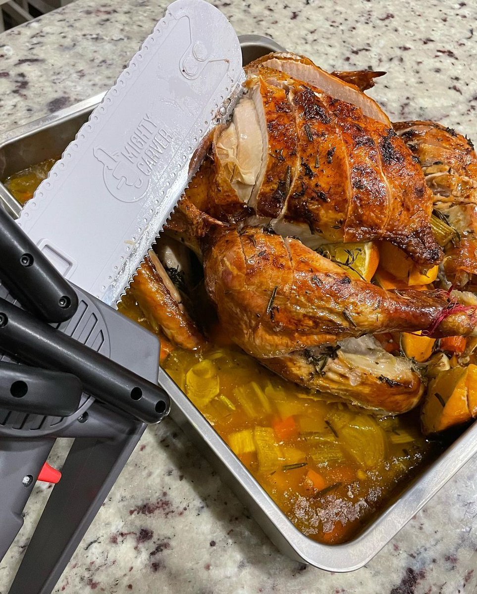 MightyCarver's tweet photo. Carving so easy, even the kids can do it. 🙌 We love seeing the work Mighty Carvers did for families everywhere this Thanksgiving! 🦃

If you have a photo or video of you or your family using the #MightyCarver, we'd love to share it. Just tag us in a post or send us a message! ❤ https://t.co/TPUFjhbbyX
