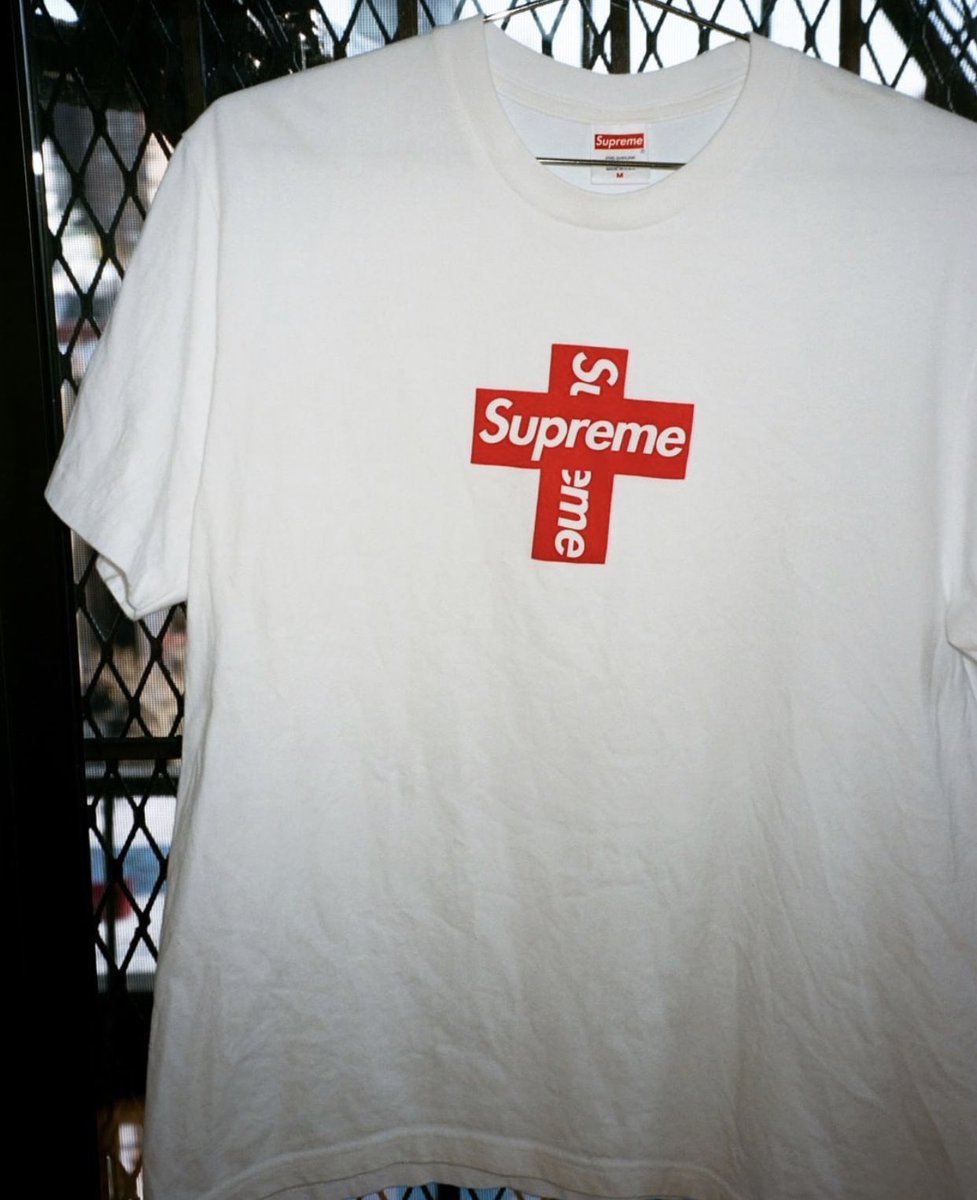 Supreme Box Logo Tees are dropping tomorrow! 👨‍🍳 

Are you ready to cook? 🤔