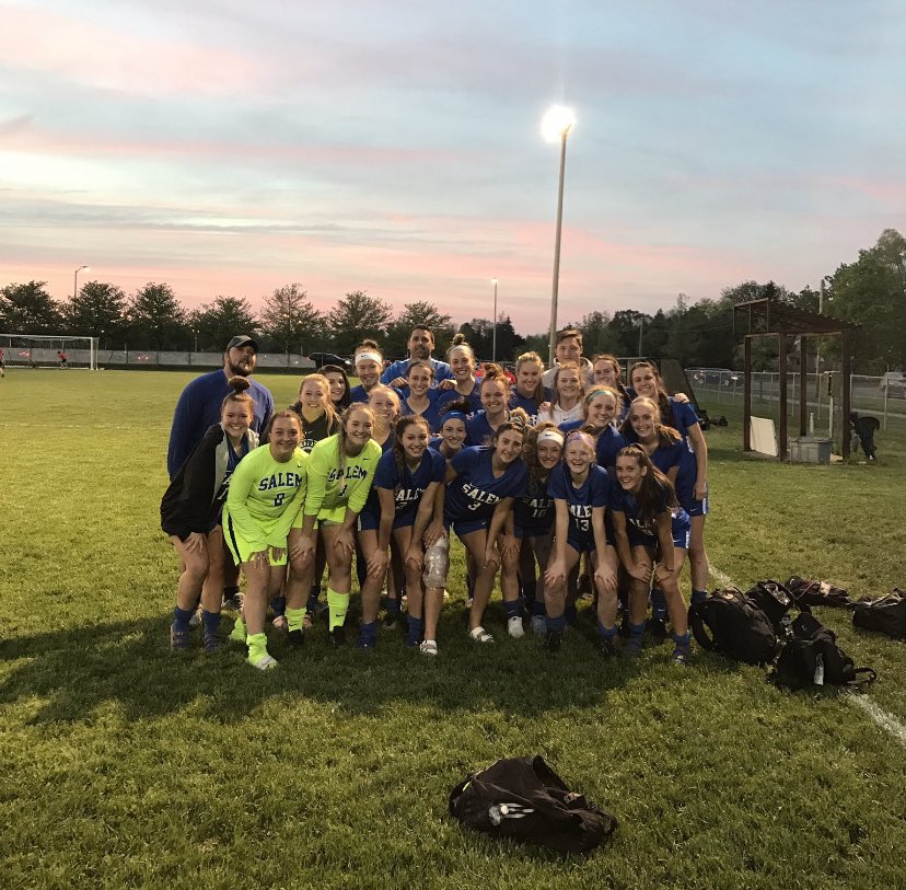 HydeKennedy's tweet photo. Salem varsity soccer is doing a bottle drive for fundraising this year! It would be very much appreciated if anyone donated! I can pick up cans from peoples homes if they would like! You can text me and comment on this and I can get the cans from you. SVS would love any donations https://t.co/dNvhayMwIh