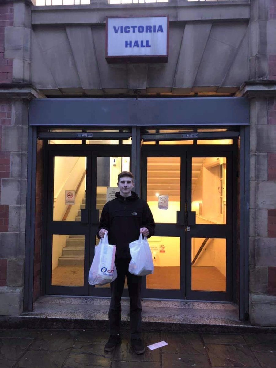 SHEFHSTSOC's tweet photo. Over the past week we’ve collected chocolate donations for our two charities, ASSIST and The Sunday Centre. Thank you so much to everyone who contributed, proud to say we collected 235 bars! A small gift like this will certainly make someone’s Christmas ❤️ https://t.co/YaHxj0EKjx