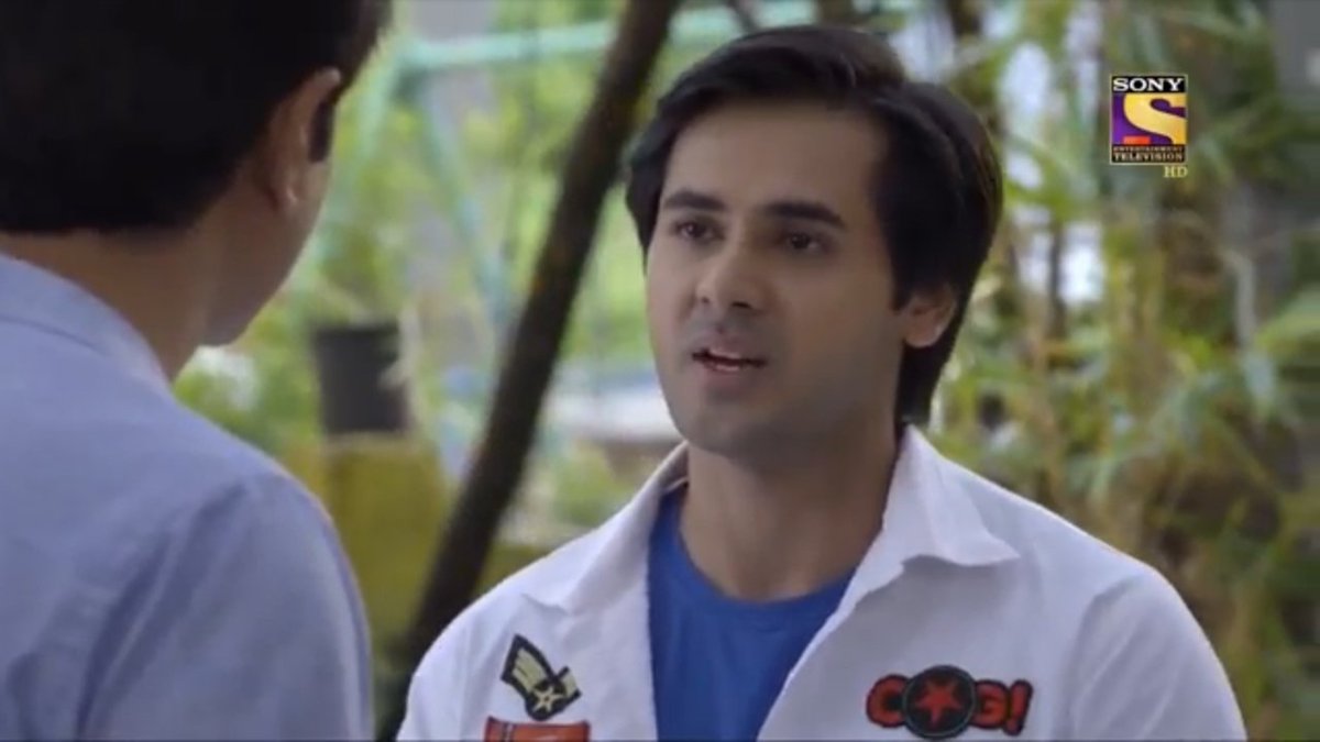 "kya aapne yaha ane se pehle ek baar bhi N se pucha beta colg mei kya hua... vo bechari kitna bharosa krti hai aap pe."That guilt in chachu's eyes for nt trusting N was so evident as S broke down all walls of MU b/wn a father & daughter. Him for her! #YehUnDinonKiBaatHai