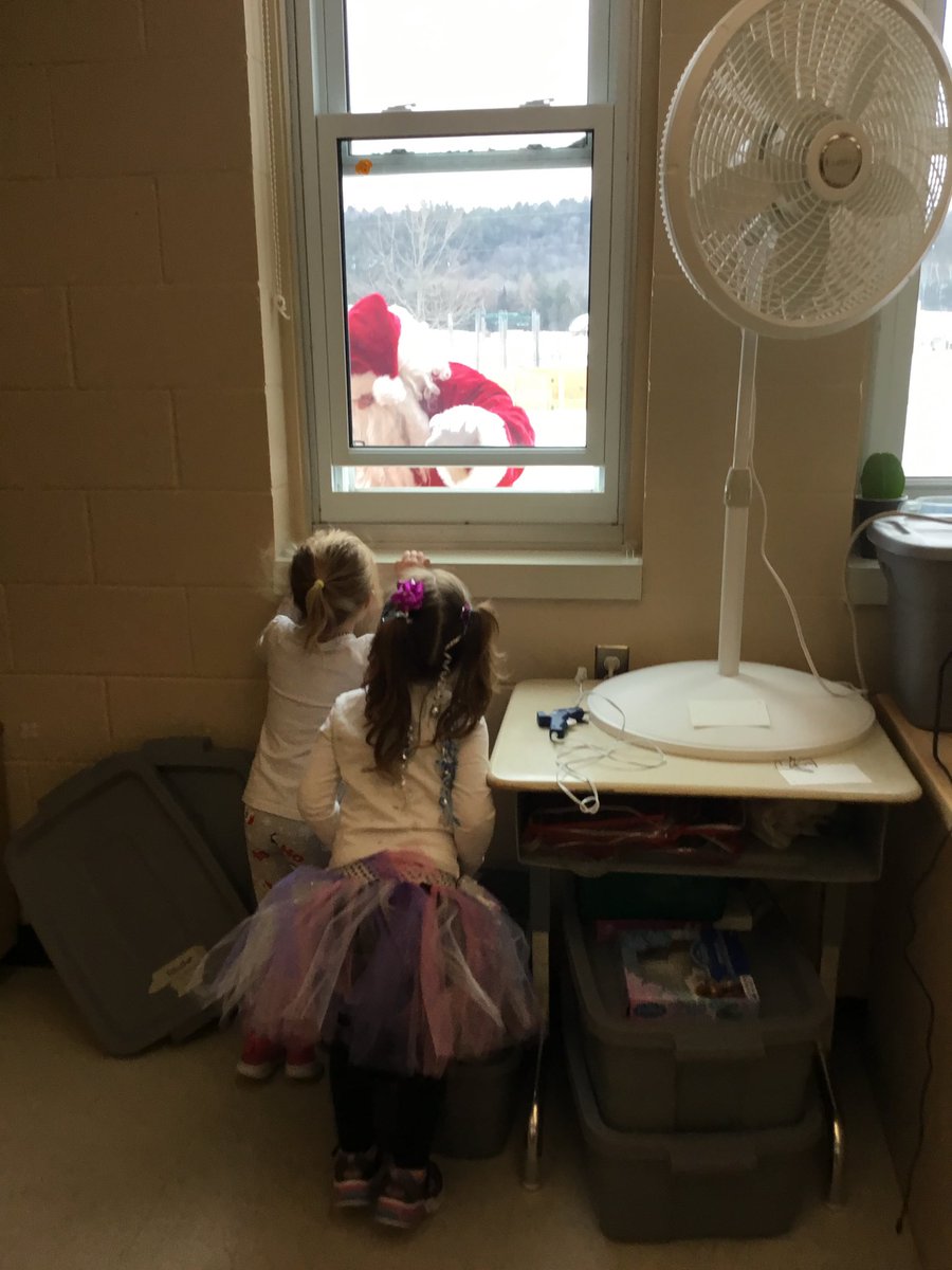 PalmerRapids_PS's tweet photo. Look who came to see us! Outside views! Inside Zooms! Santa!!! #PRPSRocks #sharethegood https://t.co/YAHbqYHqY9