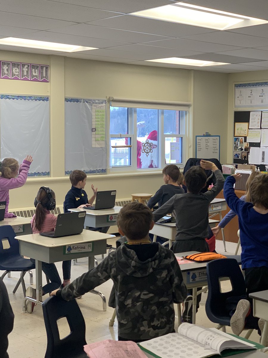 PalmerRapids_PS's tweet photo. Look who came to see us! Outside views! Inside Zooms! Santa!!! #PRPSRocks #sharethegood https://t.co/YAHbqYHqY9