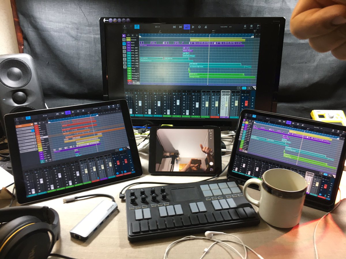 jakob_haq's tweet photo. ❤️ Living this setup right now!
Join the livestream over at:
https://t.co/ALqiPWWQtK
UTC+1 20:00 (Stockholm time)
#jakobhaq #livestream #jakobhaqlive #ipadpro #creativity #mobilemusic #mobiletech #ipadproduction #productivity #workflow #techsetup https://t.co/ssugrw1wvL