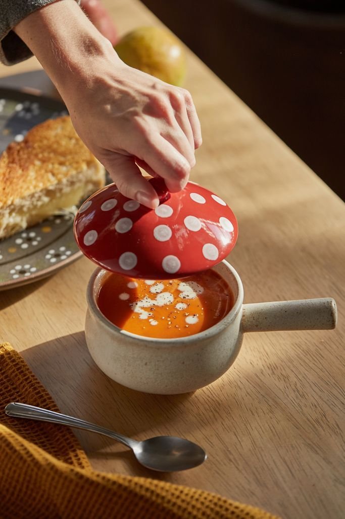 lavieestbelIe's tweet photo. Mushroom crock https://t.co/4BQMJAd5Qs