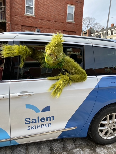 SalemMATPD's tweet photo. Mt. Crumpit is outside the City's service zone, but all the #SalemSkipper vehicles are equipped with all wheel drive to handle any of the hills around town this winter cc: @ridewithvia @CityofSalemMA https://t.co/BrCyV3uW8P