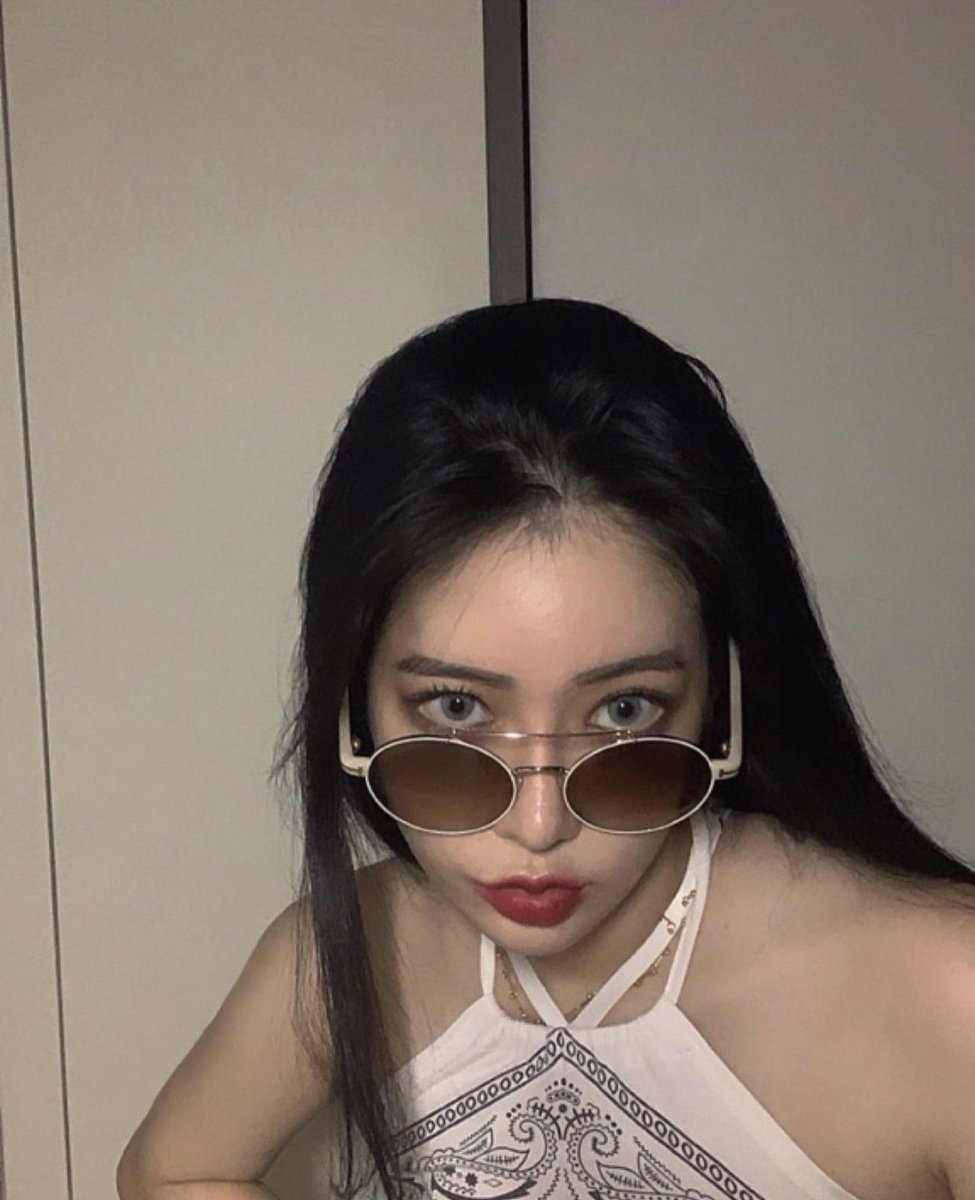 girlgroupspics's tweet image. hinapia ; yaebin (former)