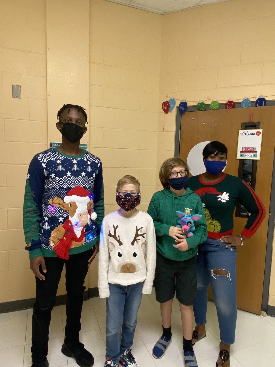 JTeaches's tweet photo. Holiday Spirit Week Day 3 https://t.co/xTWOQcqW7v