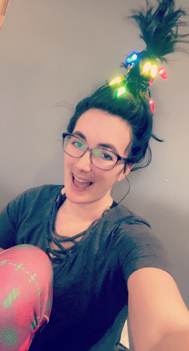 koya_rose's tweet photo. Crazy hair brought to you by me for day 3 of #CEspiritweek #centersd #csdstrong2020 @CenterSD @CenterSD https://t.co/NKPyFfep6o