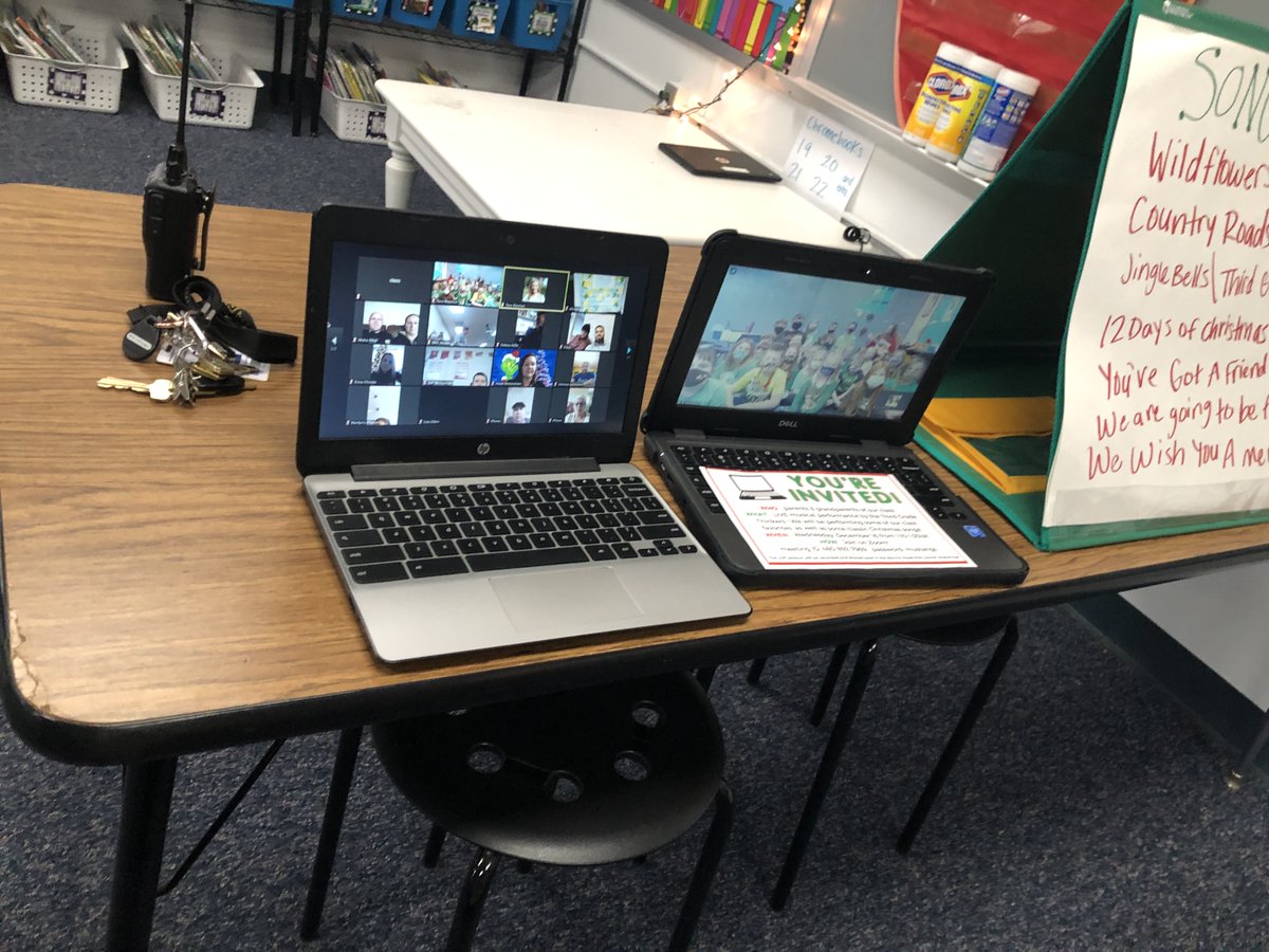VealeElem's tweet photo. Veale Third Graders utilizing technology to perform Christmas songs for their parents. https://t.co/N3BQCMoHUN