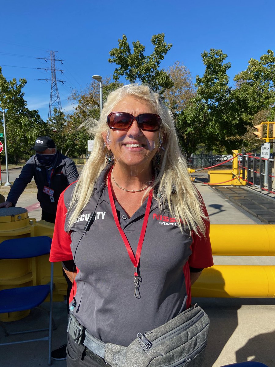 Throwback to some warmer days. We hope everyone is staying safe and healthier as the winter weather sets in. Make sure to order your Mini-ShieldUSA masks before the holidays! 

#minishieldusa 
#createdfrompassionmadeforexpression